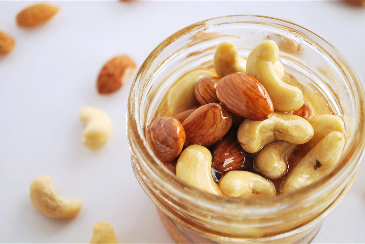 Mixed Nuts With Organic Honey