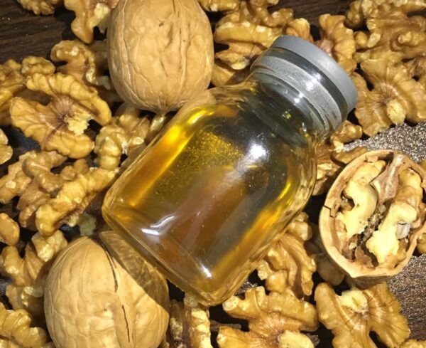 Walnut oil