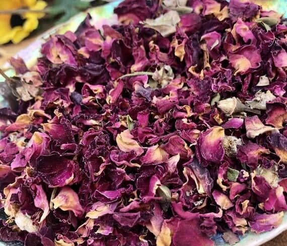 Rose petal